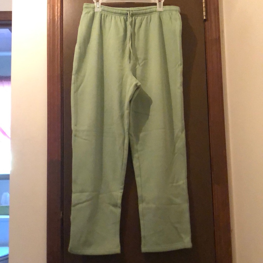 Sweatpants-NWT